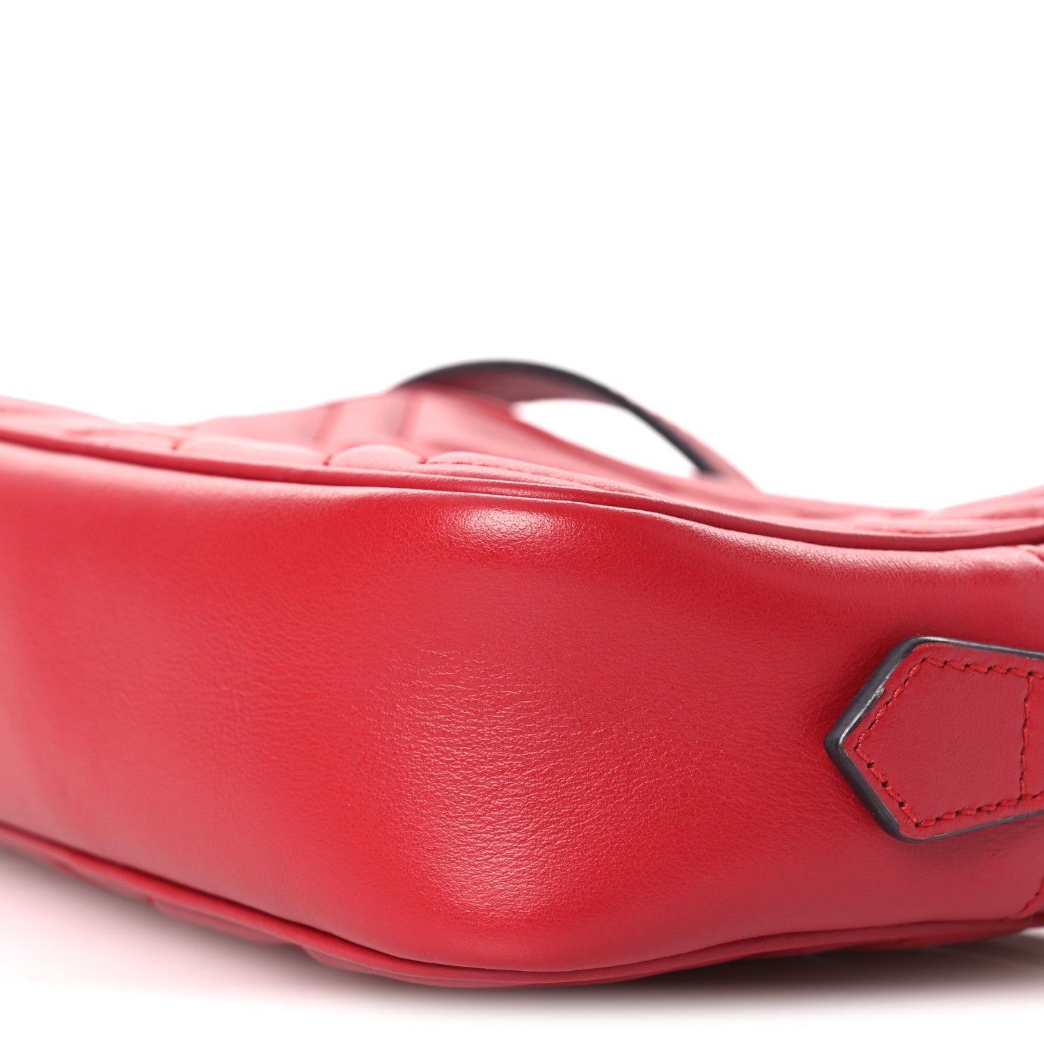 Calfskin Matelasse Mini GG Marmont Chain Shoulder Bag Hibiscus Red