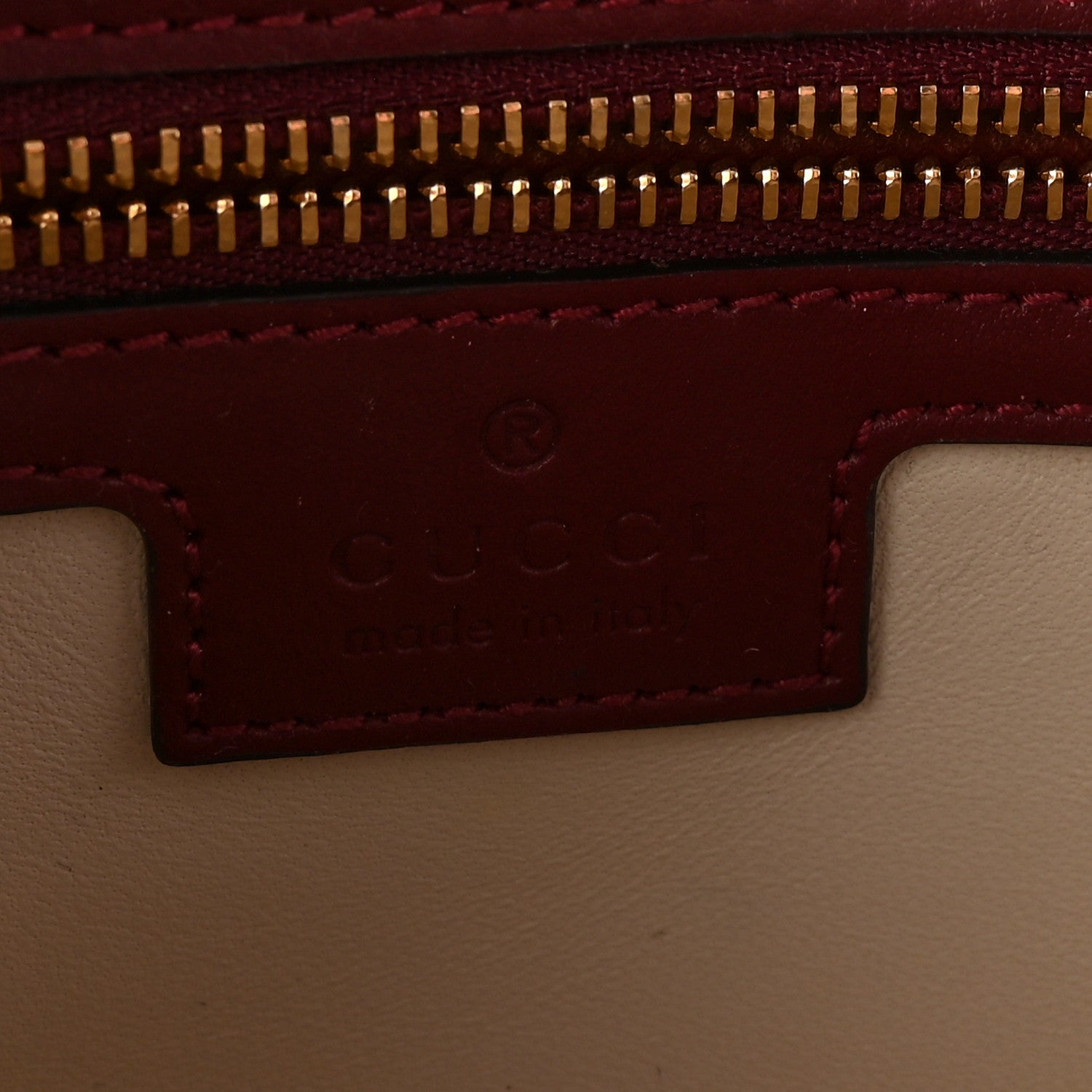 Calfskin Matelasse Small GG Marmont Shoulder Bag Rosso Ancora Red