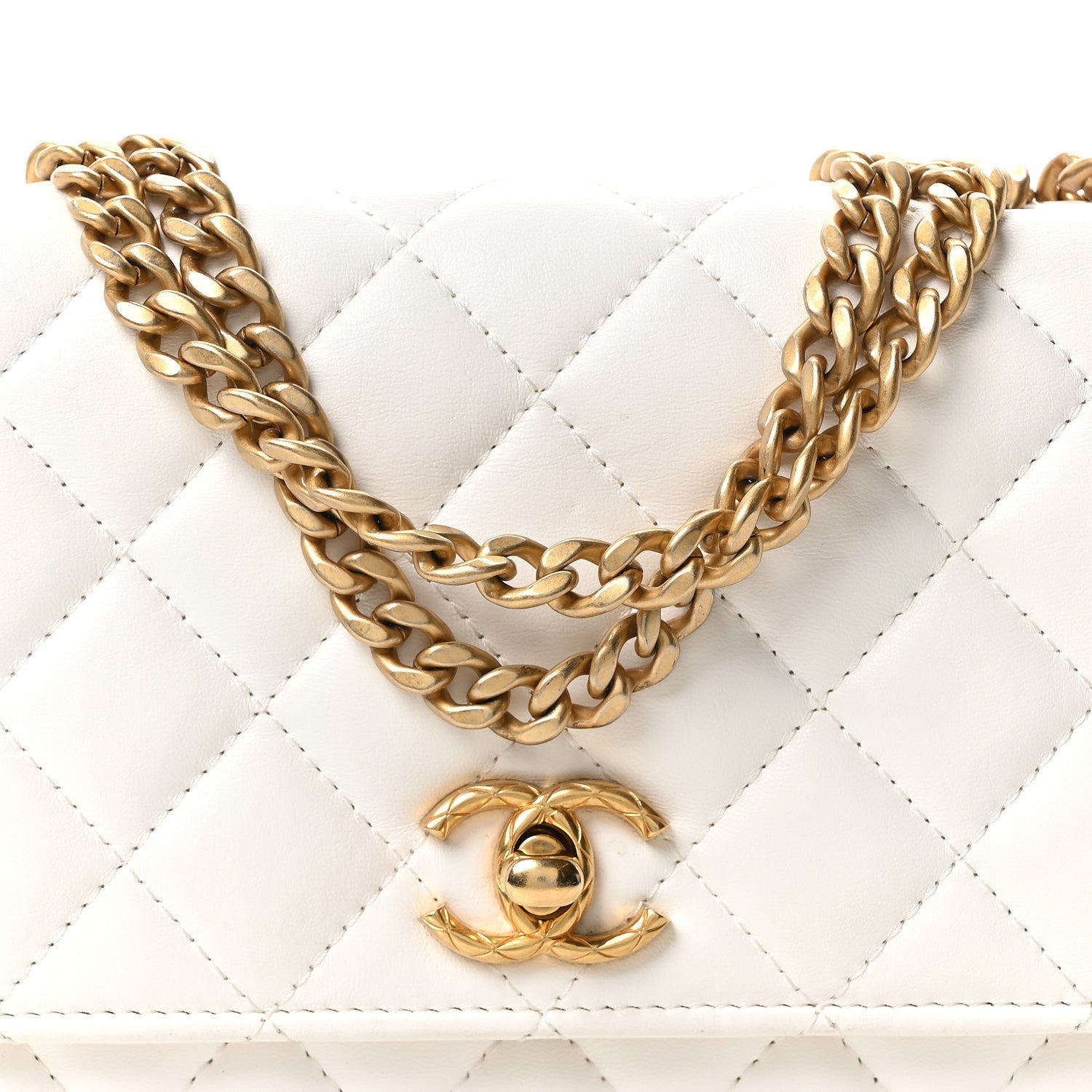 Lambskin Quilted Pillow Crush Wallet On Chain WOC White