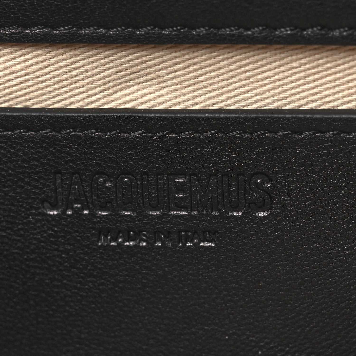 Smooth Calfskin La Pochette Rond Carre Black