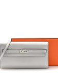 Metallic Chevre Chamkilight Kelly Wallet To Go Argent