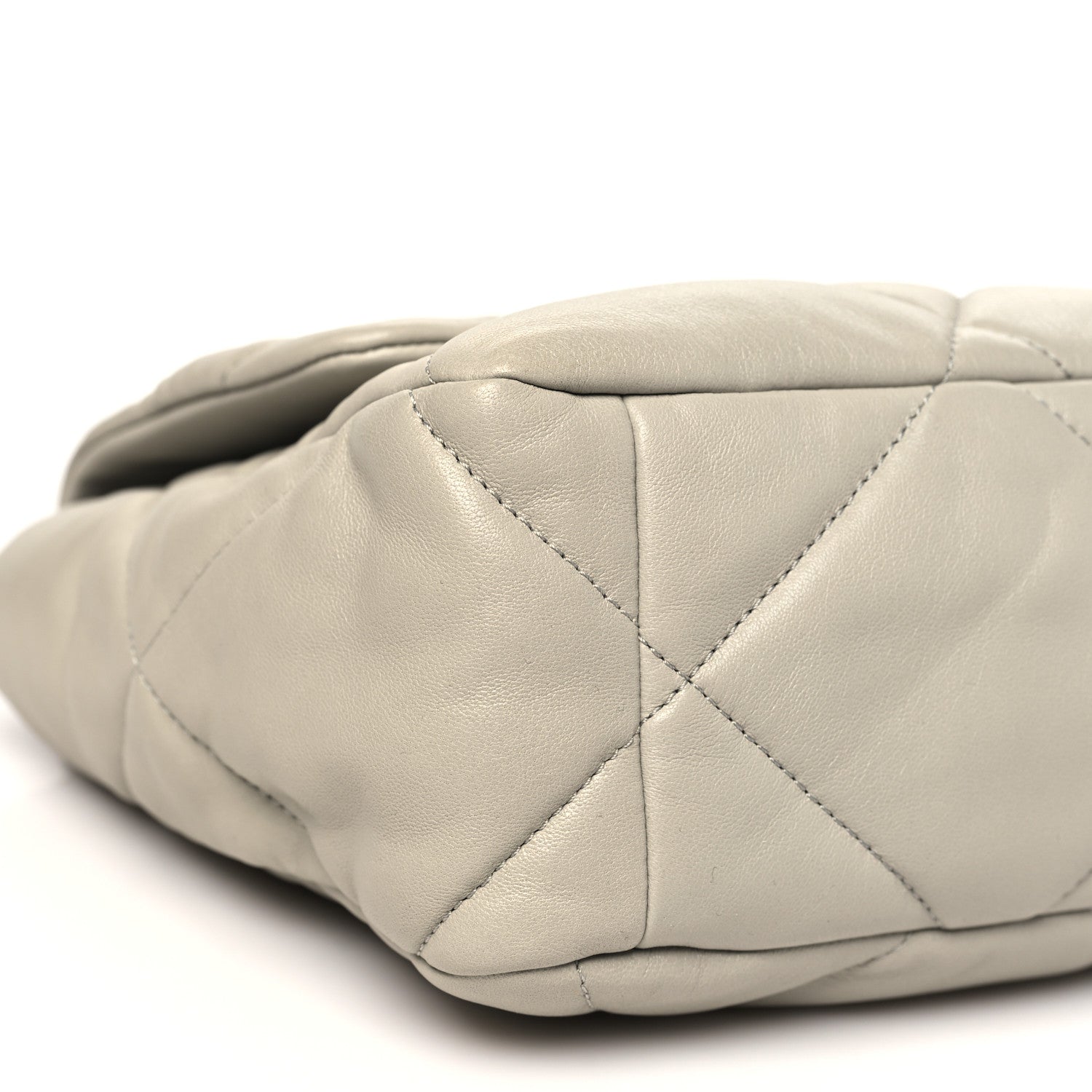 Lambskin Quilted Large CHNL 19 Flap Grey