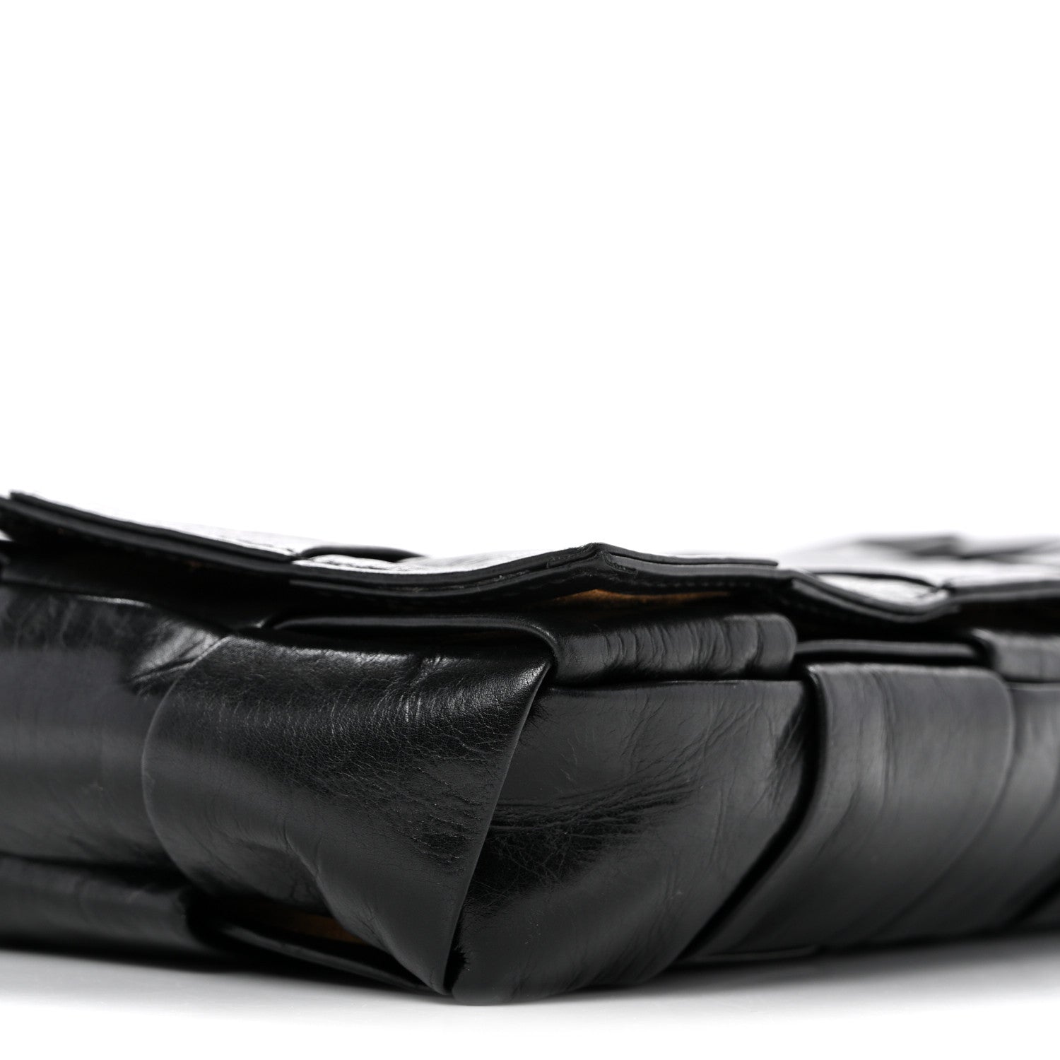 Paper Calfskin Intrecciato Stretch Cassette Black