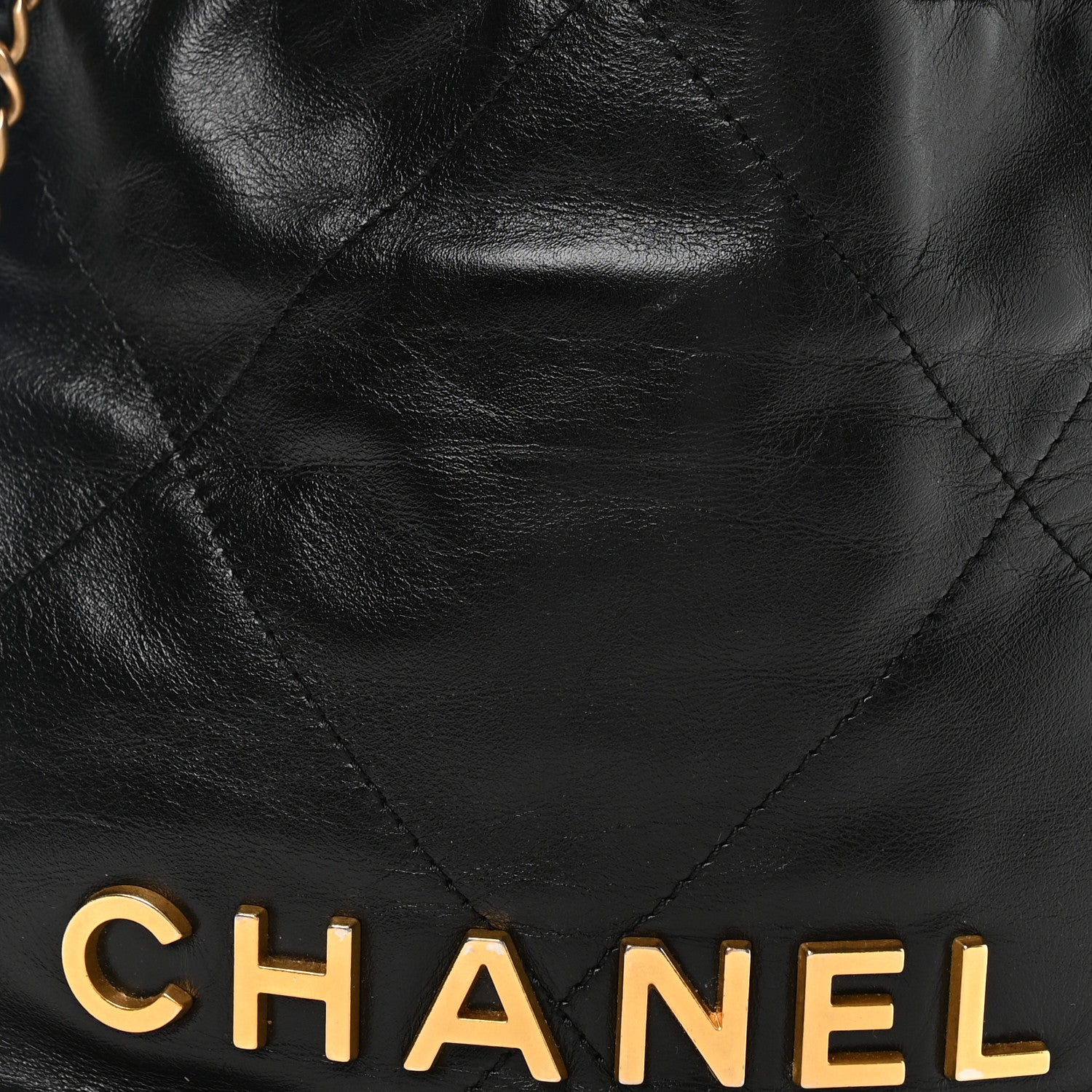 Shiny Calfskin Quilted Mini CHNL 22 Black