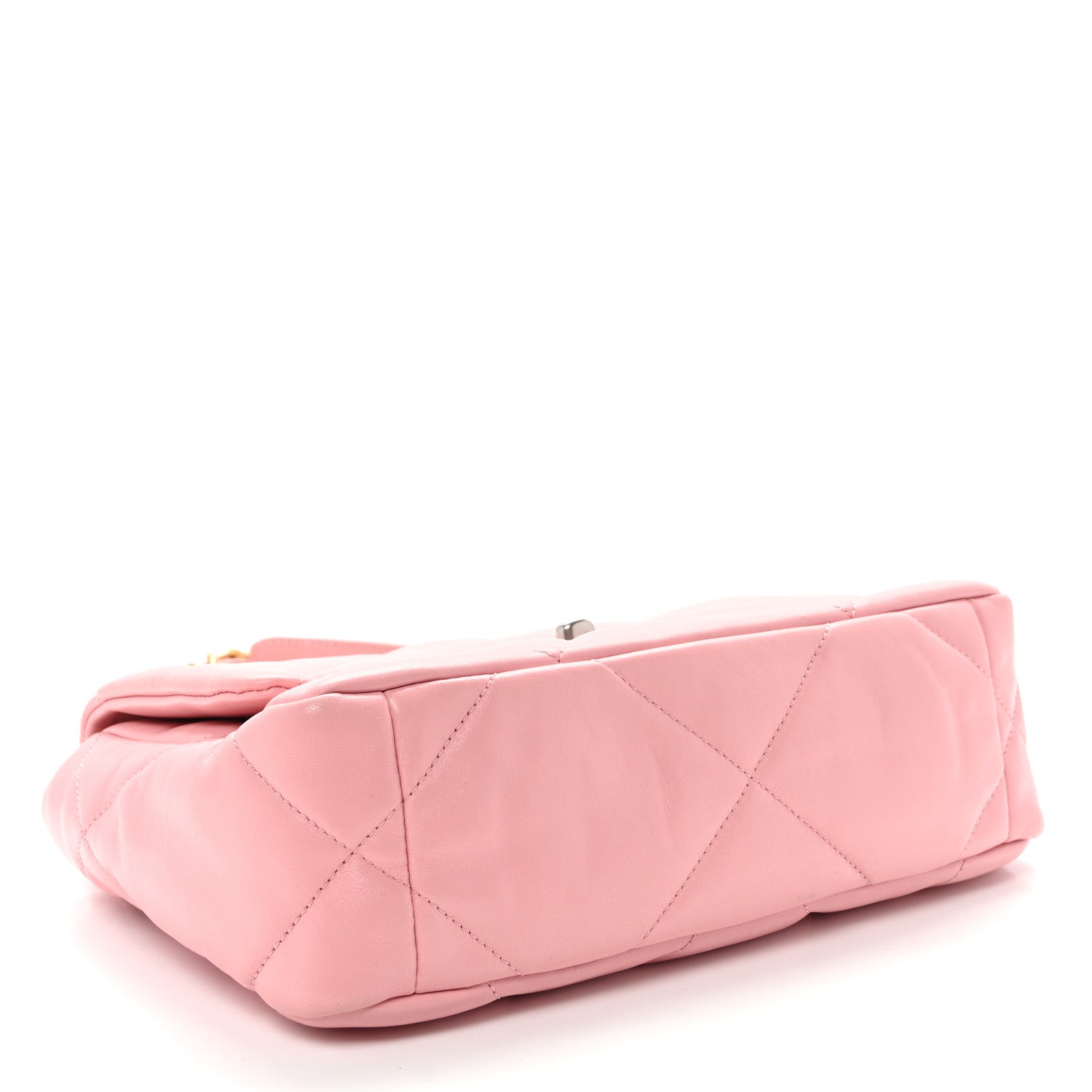 Lambskin Quilted Medium CHNL 19 Flap Light Pink