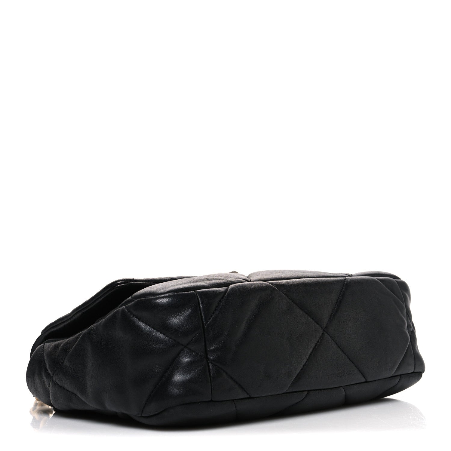 Lambskin Quilted Medium CHNL 19 Flap Black