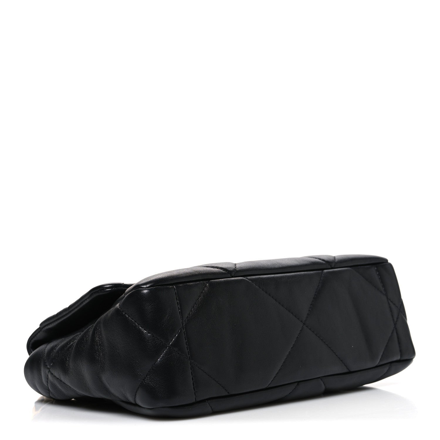 Lambskin Quilted Medium CHNL 19 Flap Black