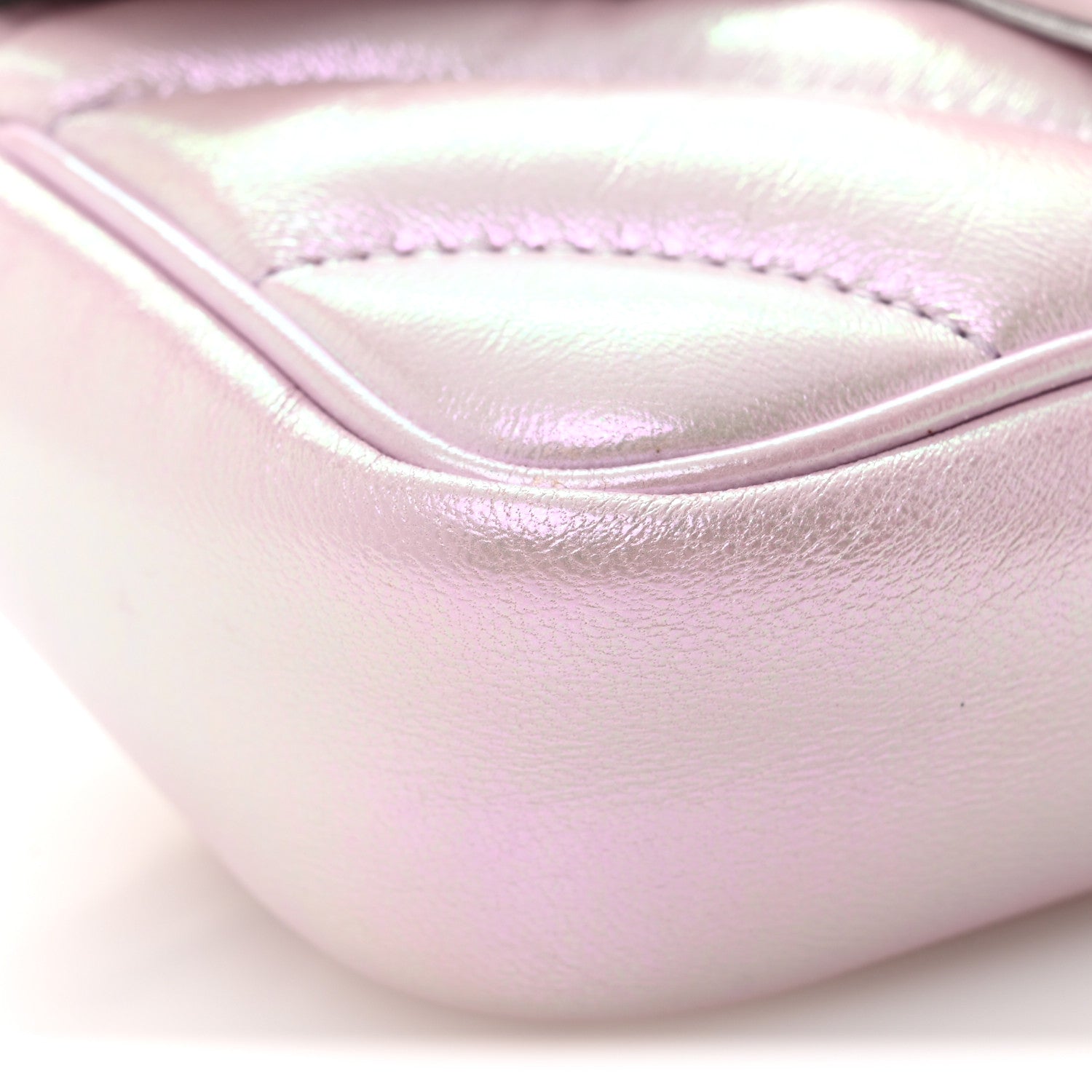 Iridescent Nappa Chevron Matelasse Super Mini GG Marmont Shoulder Bag Iridescent Escape Pink