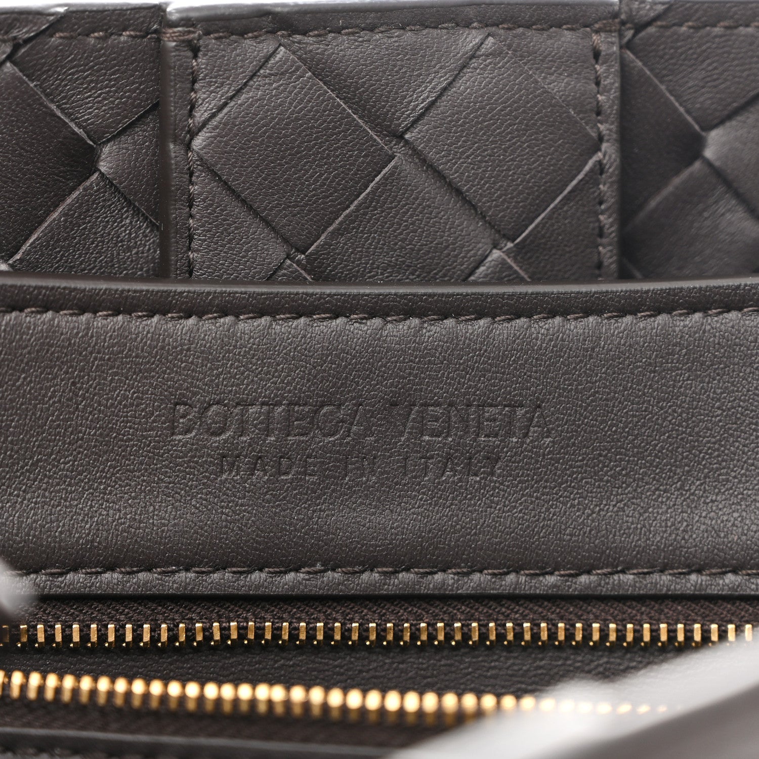 Nappa Intrecciato Medium Andiamo Shoulder Bag Fondant