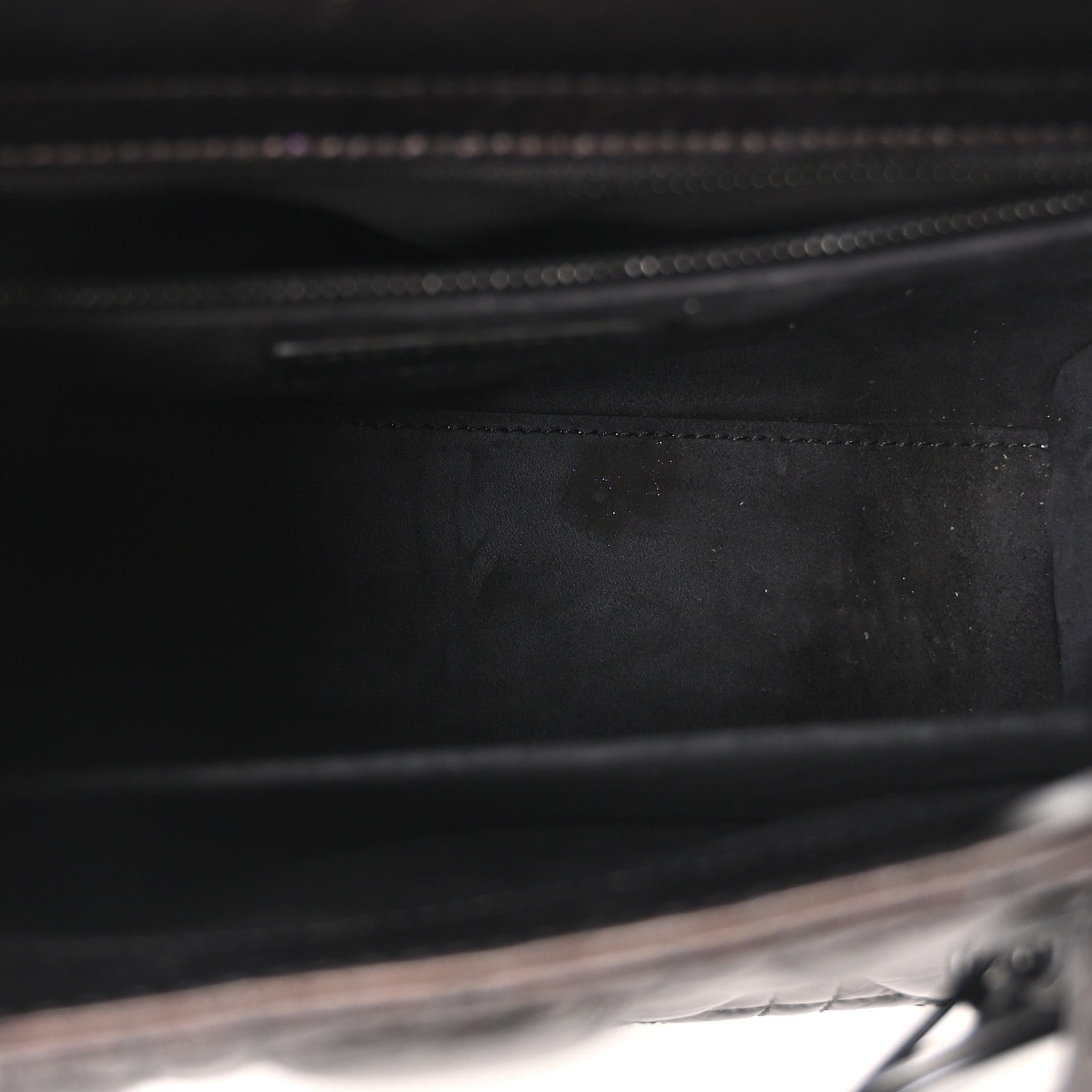 Crinkled Calfskin Cannage Medium Lady D1OR Black