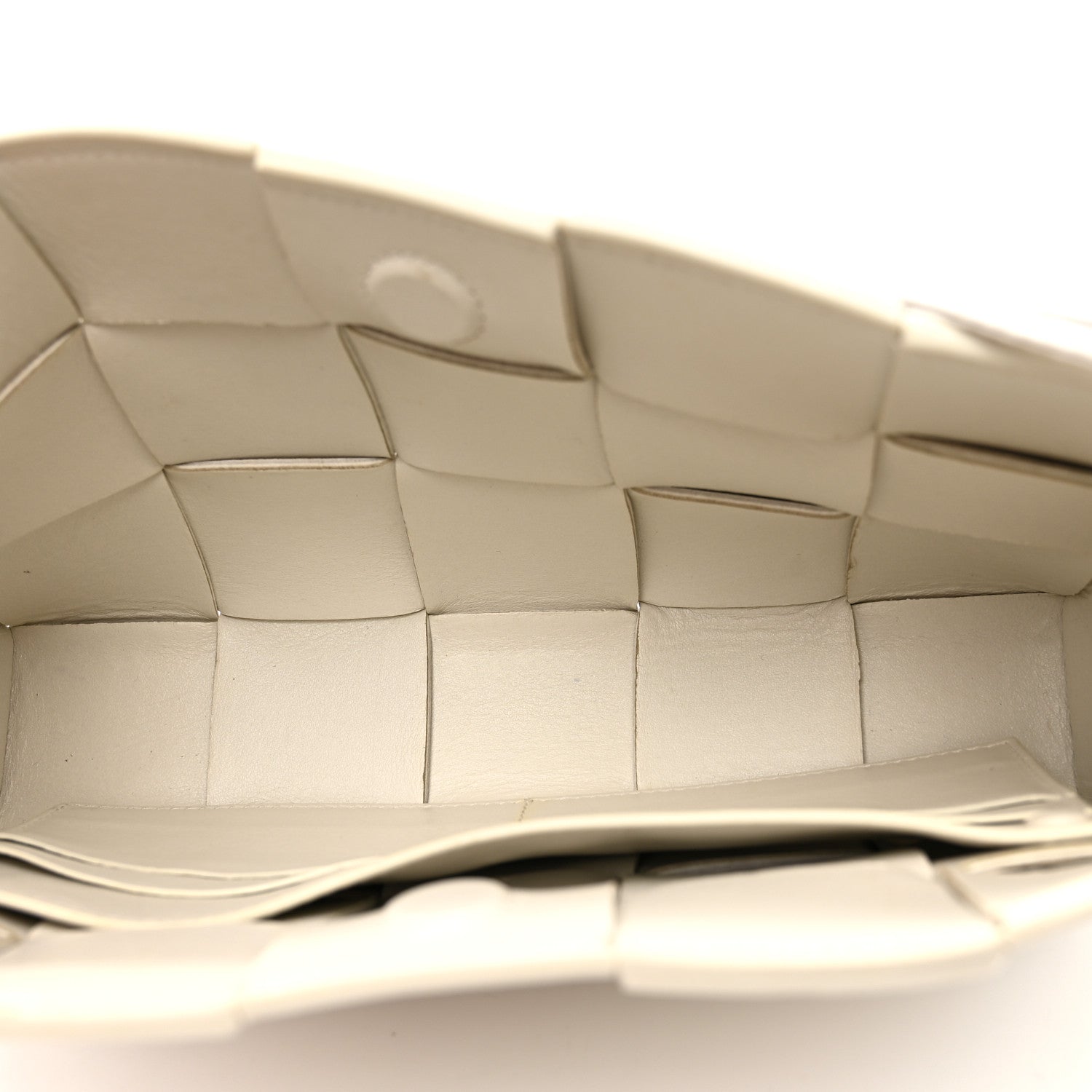 Calfskin Maxi Intrecciato Cassette Pouch On Strap Chalk