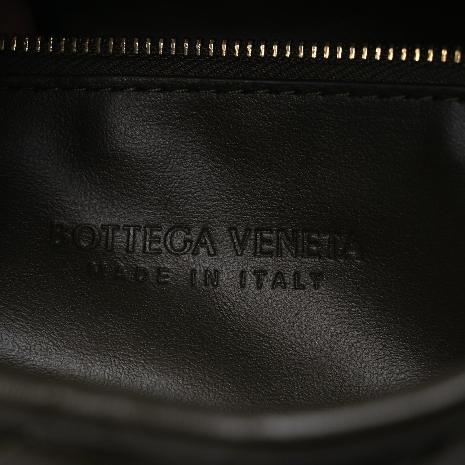 Calfskin Intrecciato Small Hop Kaki