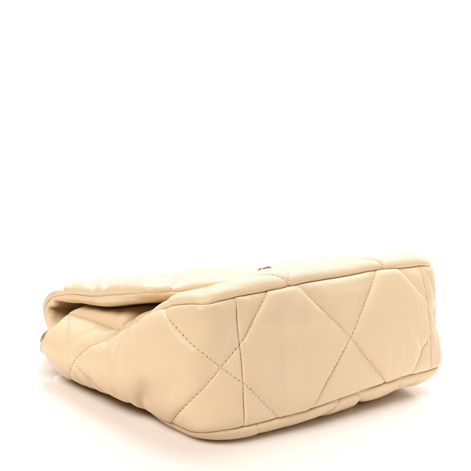 Lambskin Quilted Medium CHNL 19 Flap Beige