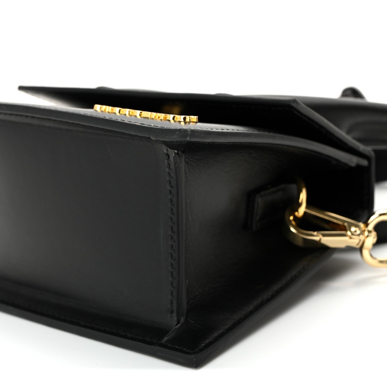 Smooth Calfskin Le Chiquito Moyen Black