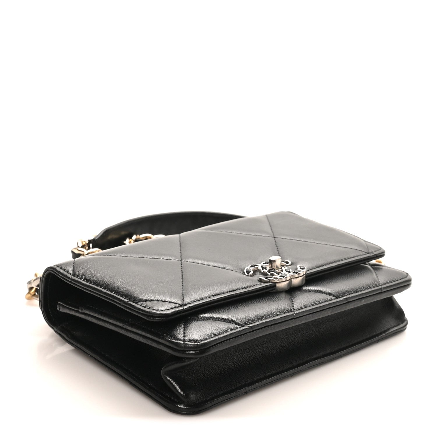 Lambskin Quilted CHNL 19 Wallet On Chain WOC Black