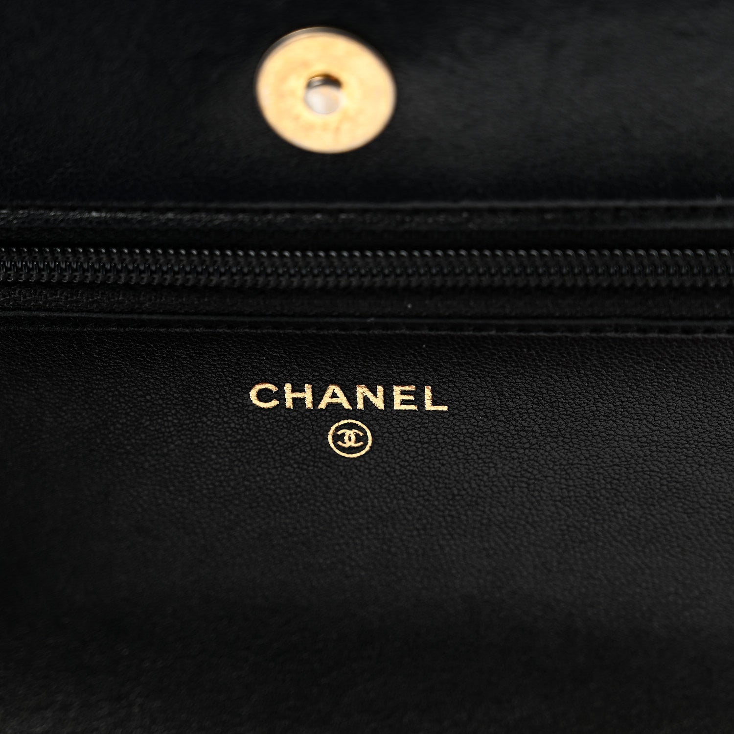 Lambskin Quilted CHNL 19 Wallet On Chain WOC Black