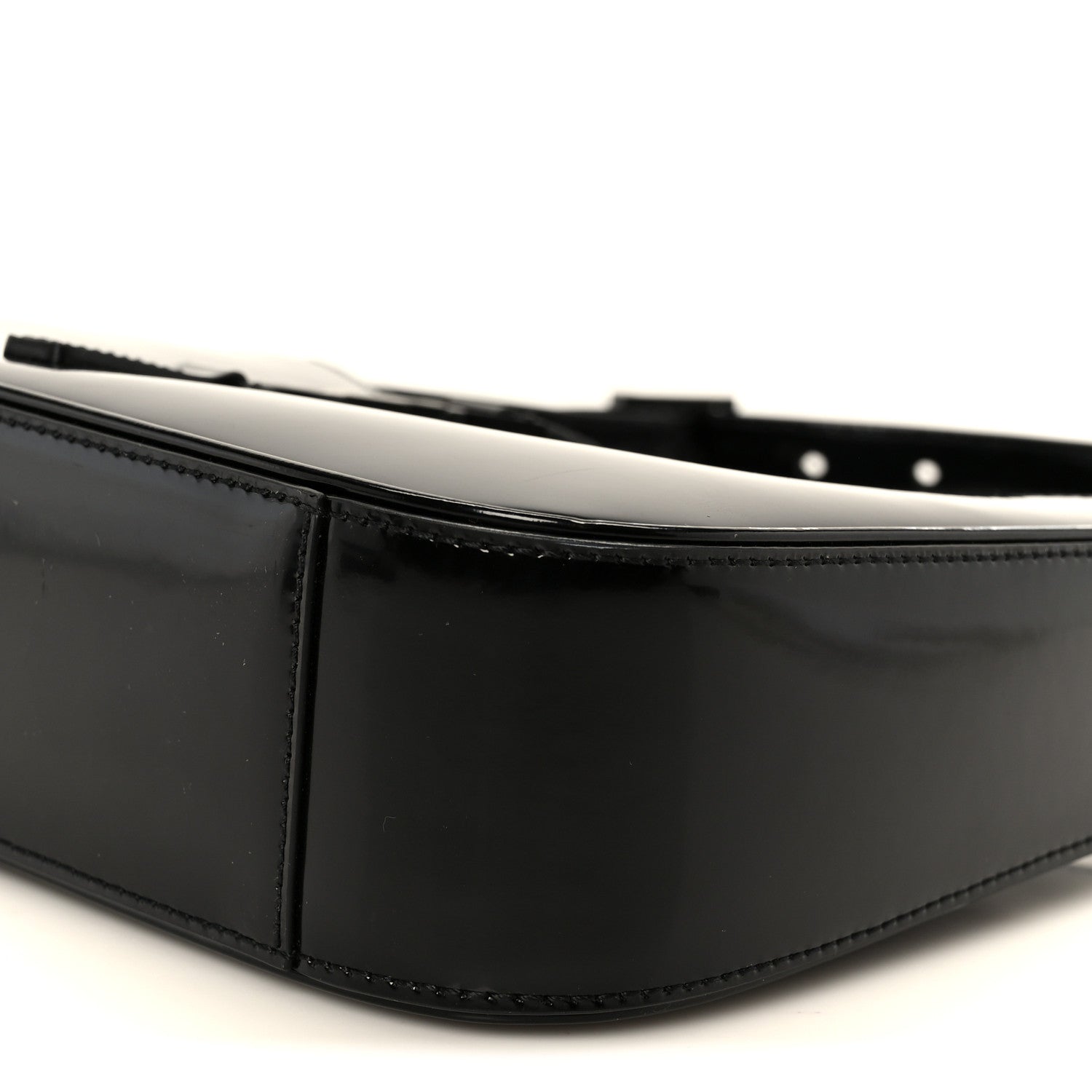 Patent Le 5 A 7 Monochrome Hobo Black