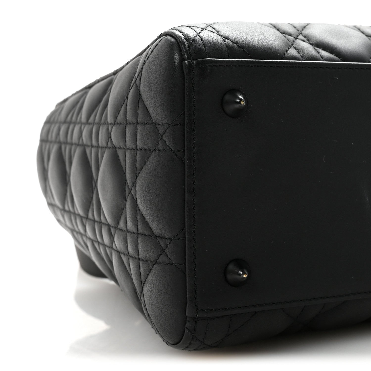Ultra Matte Calfskin Cannage Medium Lady D1OR Black