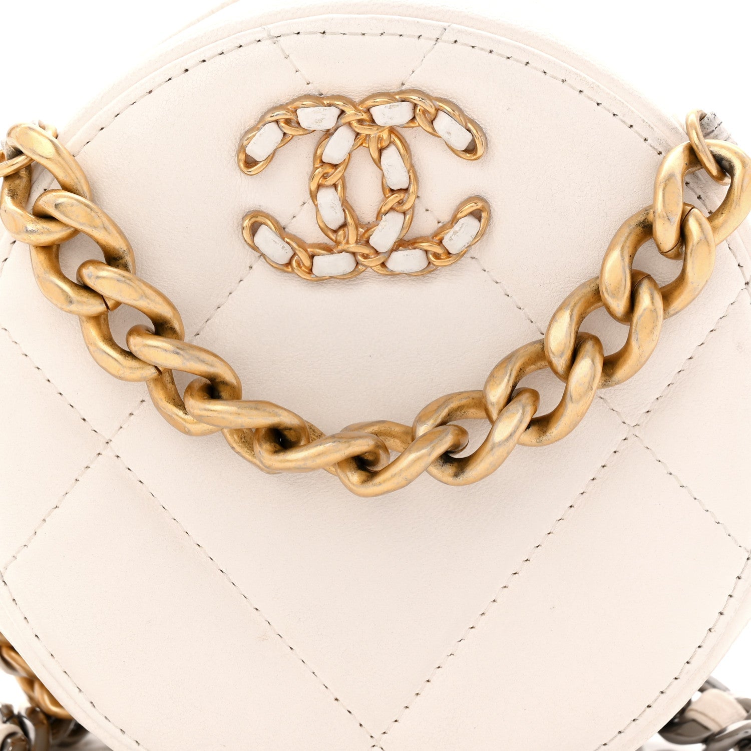 Shiny Goatskin Quilted CHNL 19 Round Clutch With Chain White