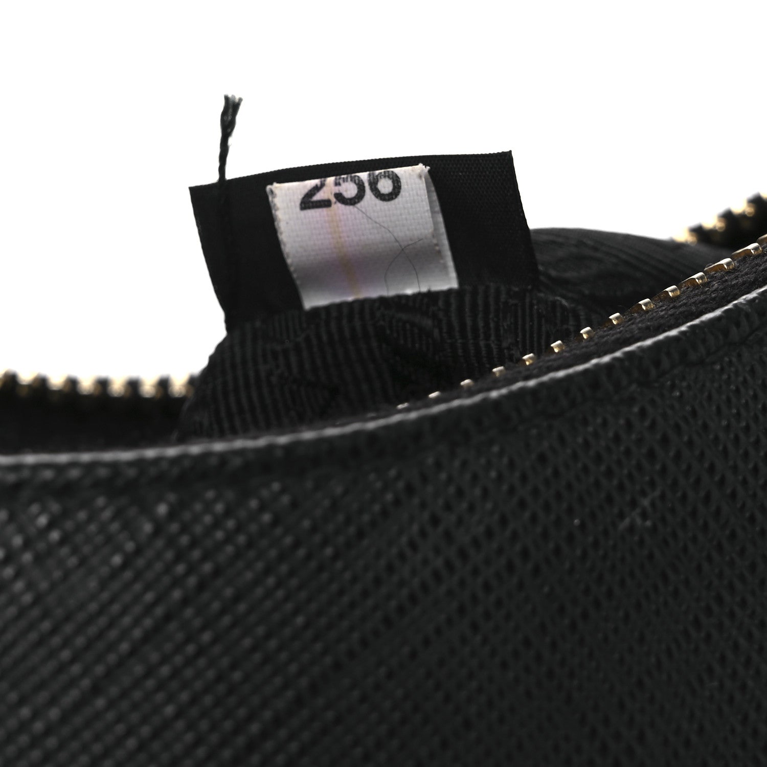 Saffiano Lux Re-Edition 2005 Shoulder Bag Black