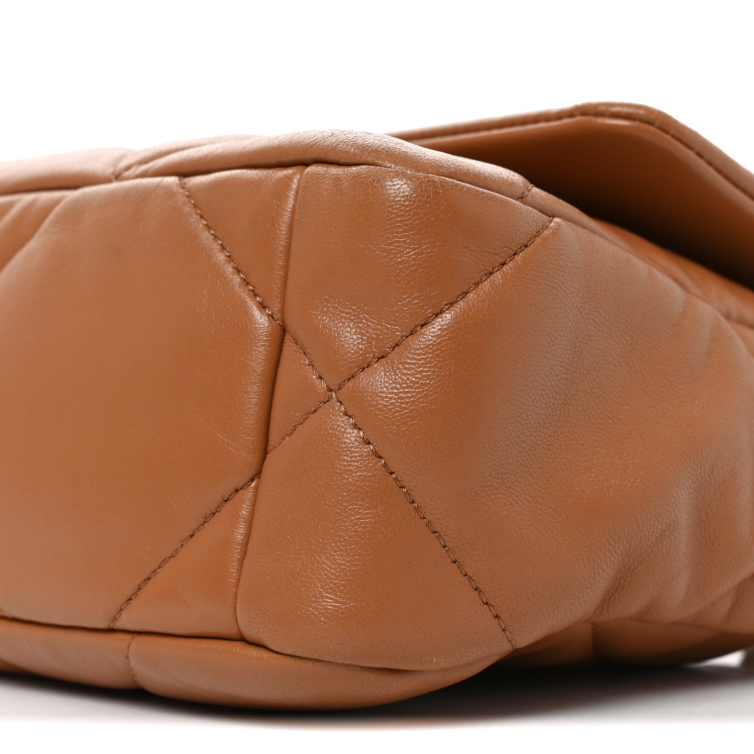 Lambskin Quilted Medium CHNL 19 Flap Brown