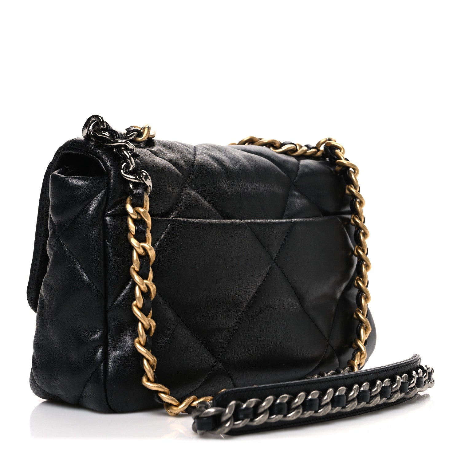 Lambskin Quilted Medium CHNL 19 Flap Black