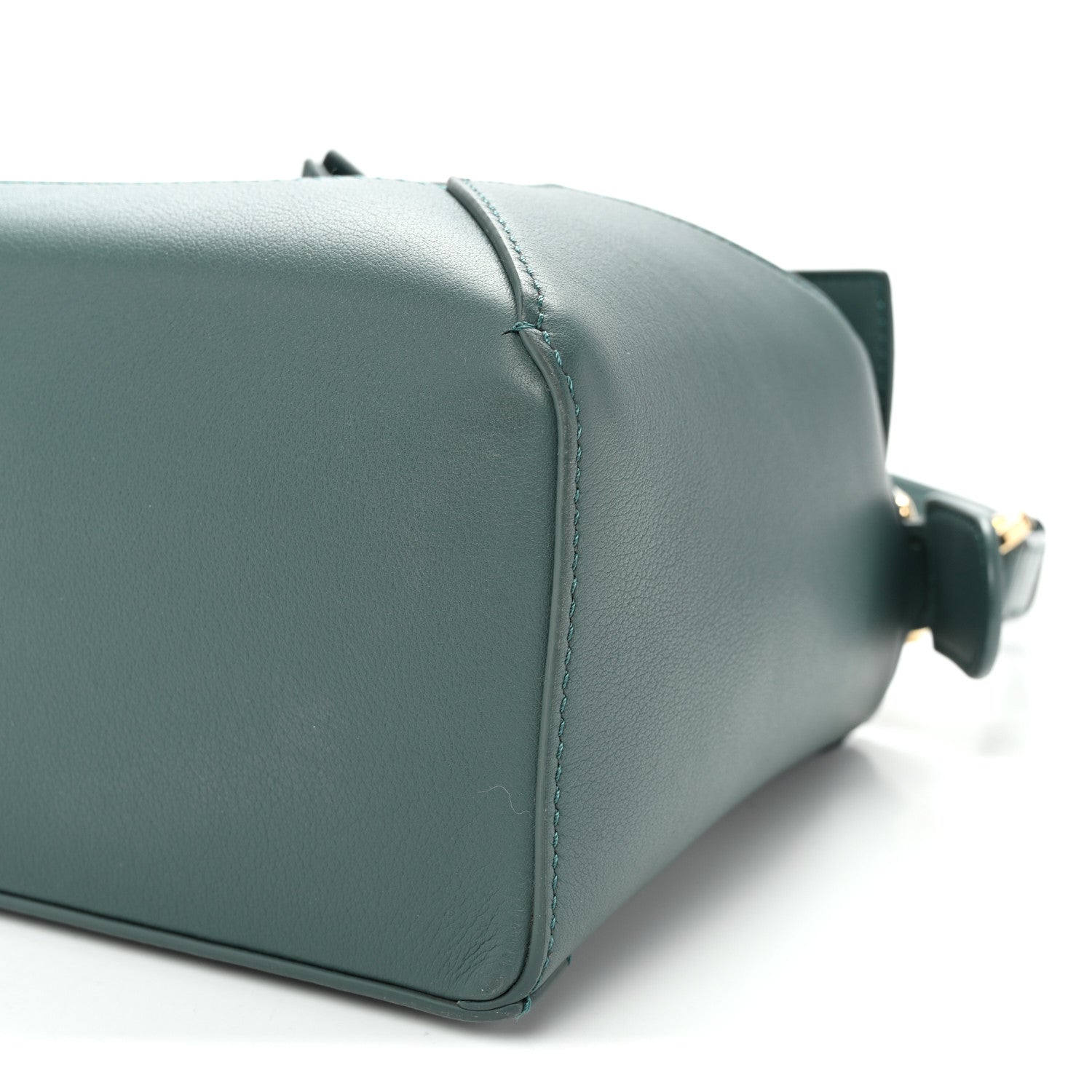 Calfskin Small Puzzle Edge Bag Bottle Green