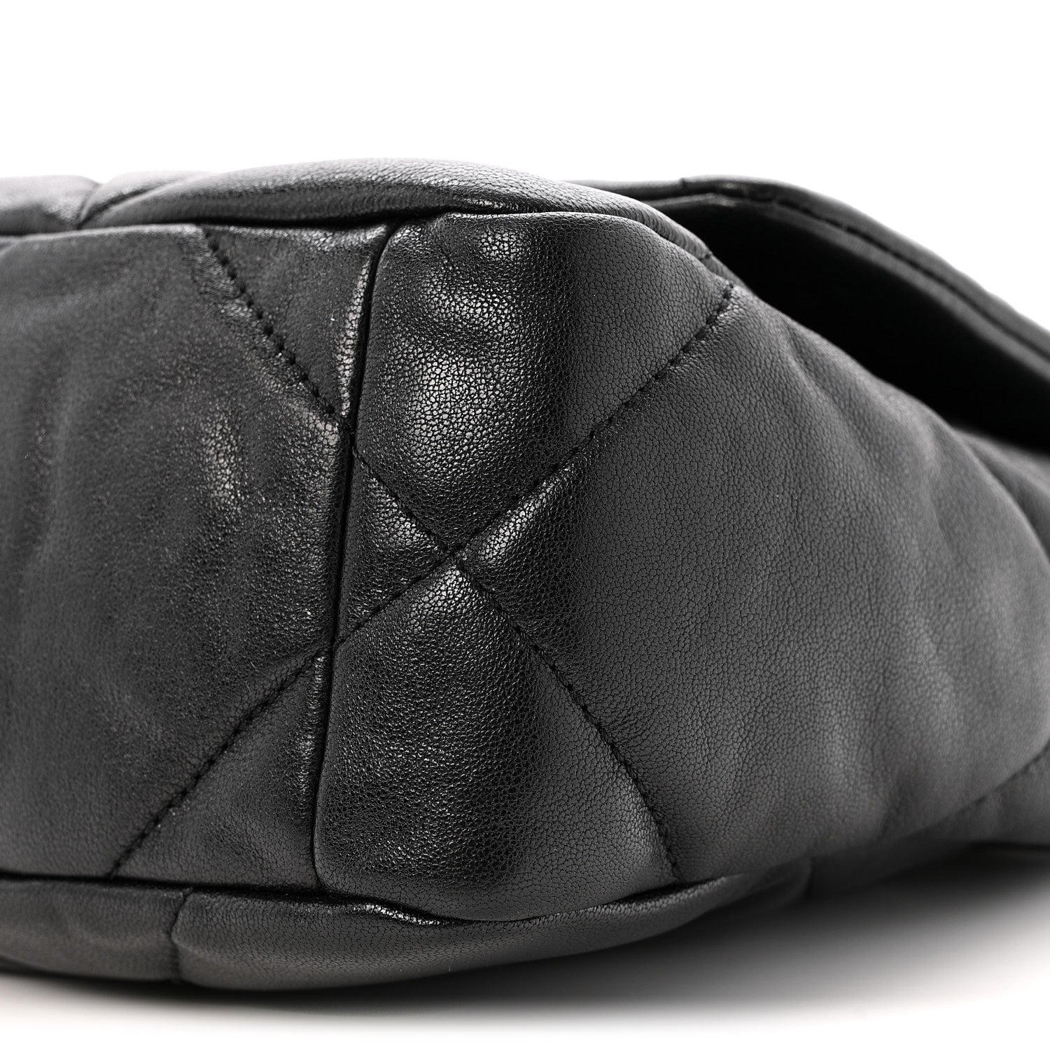 Goatskin Quilted Medium CHNL 19 Flap Black