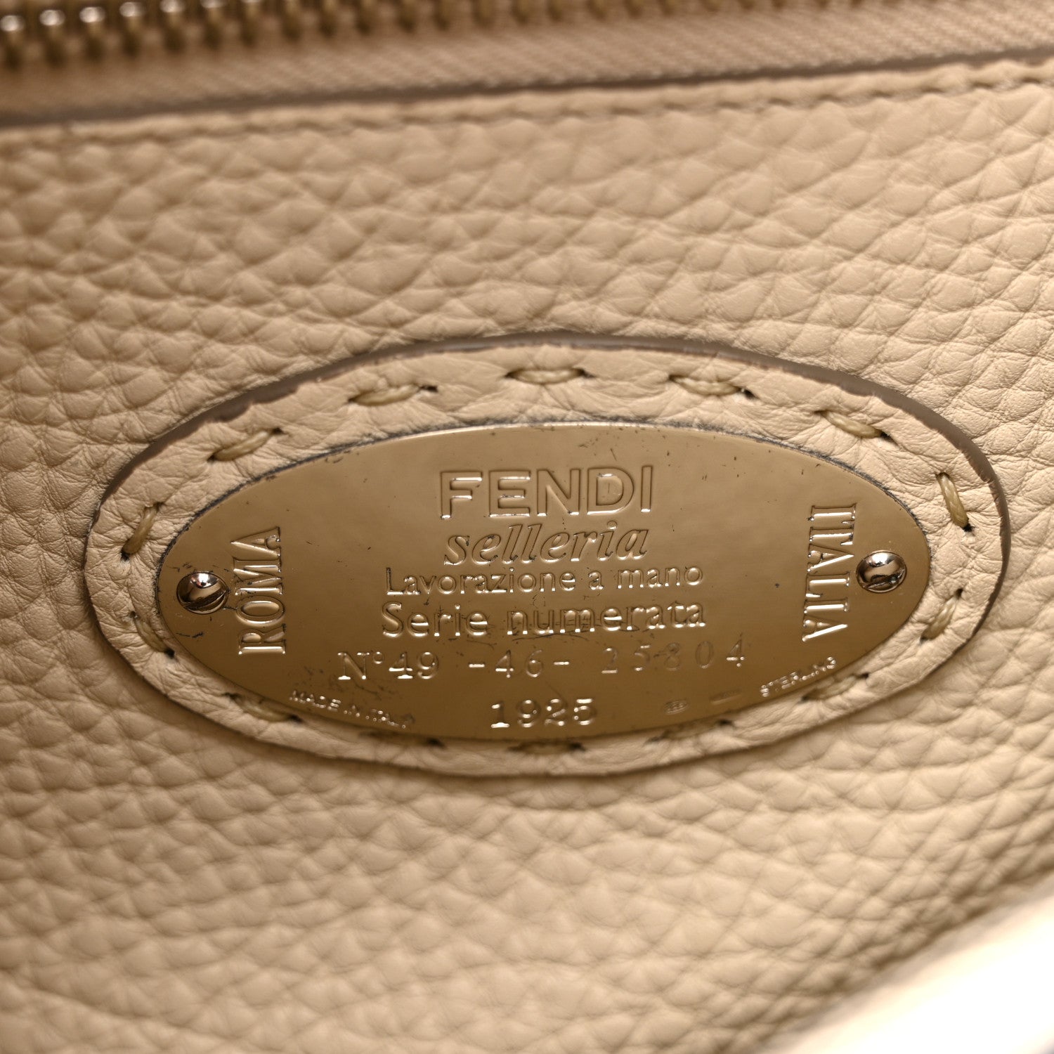 Cuoio Romano Selleria Bi-Color Medium Peekaboo Iconic Satchel Asfalto Latte