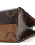 Reverse Monogram Giant Onthego MM