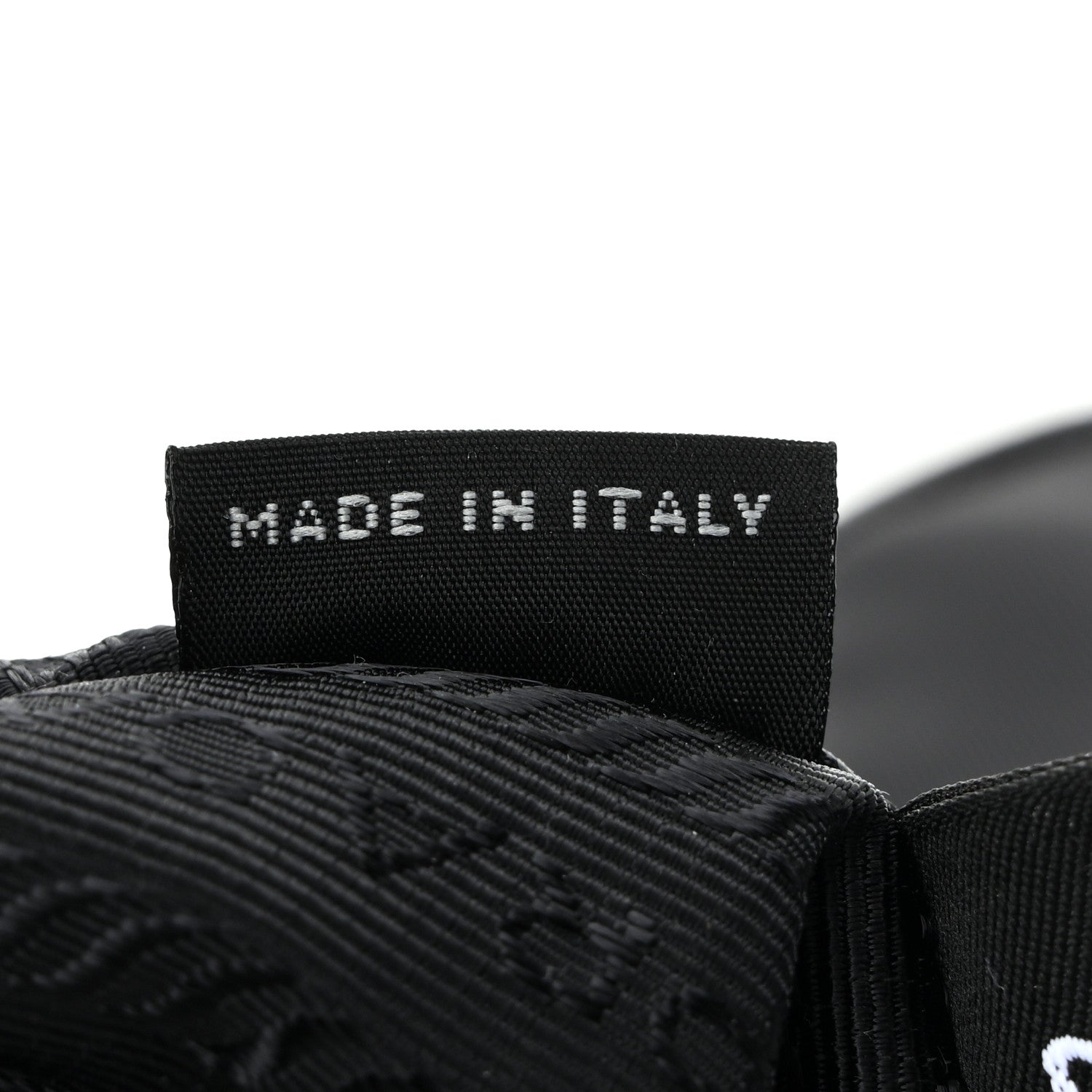 Nylon Re-Edition 2005 Shoulder Bag Black