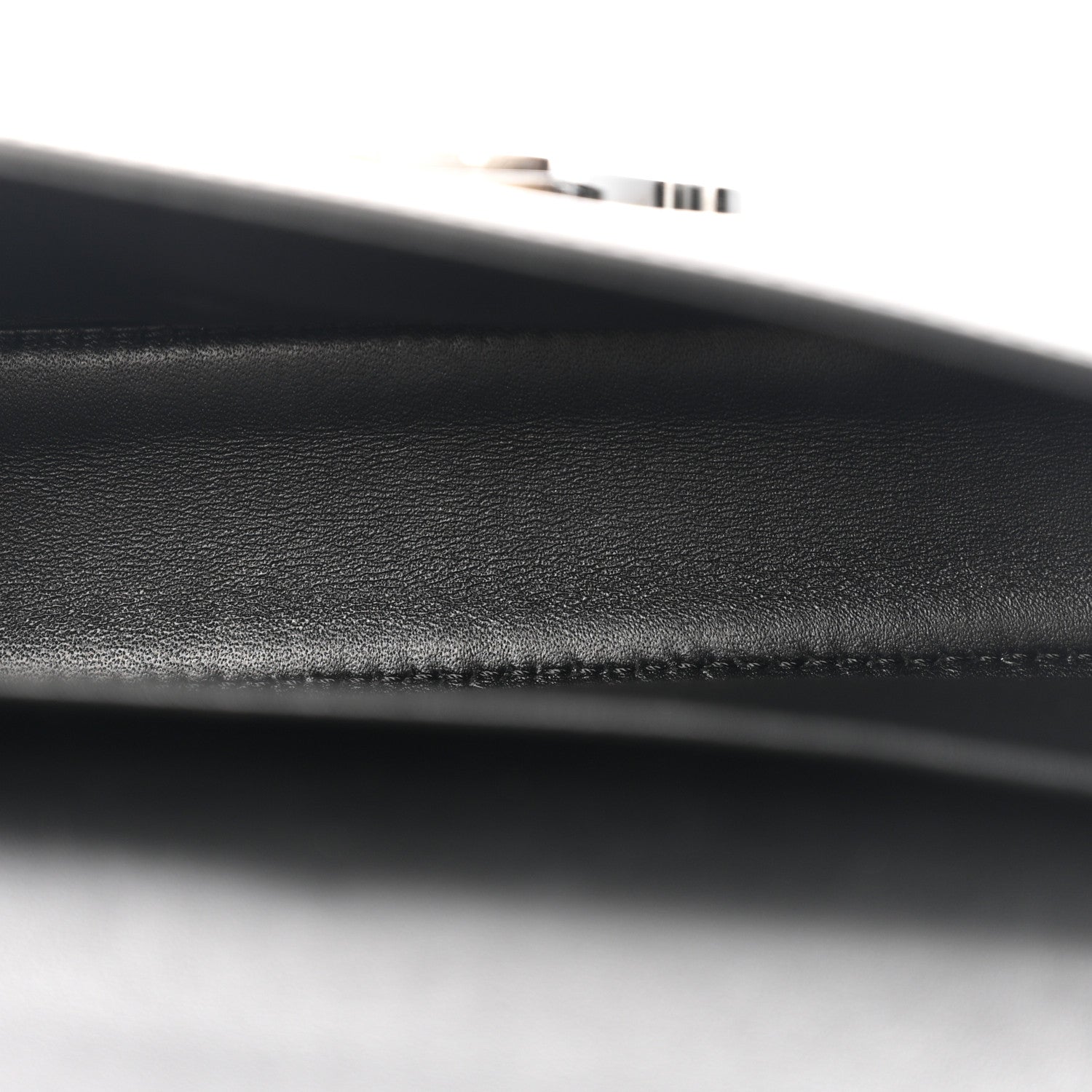 Shiny Calfskin Triomphe Chain Bag Black