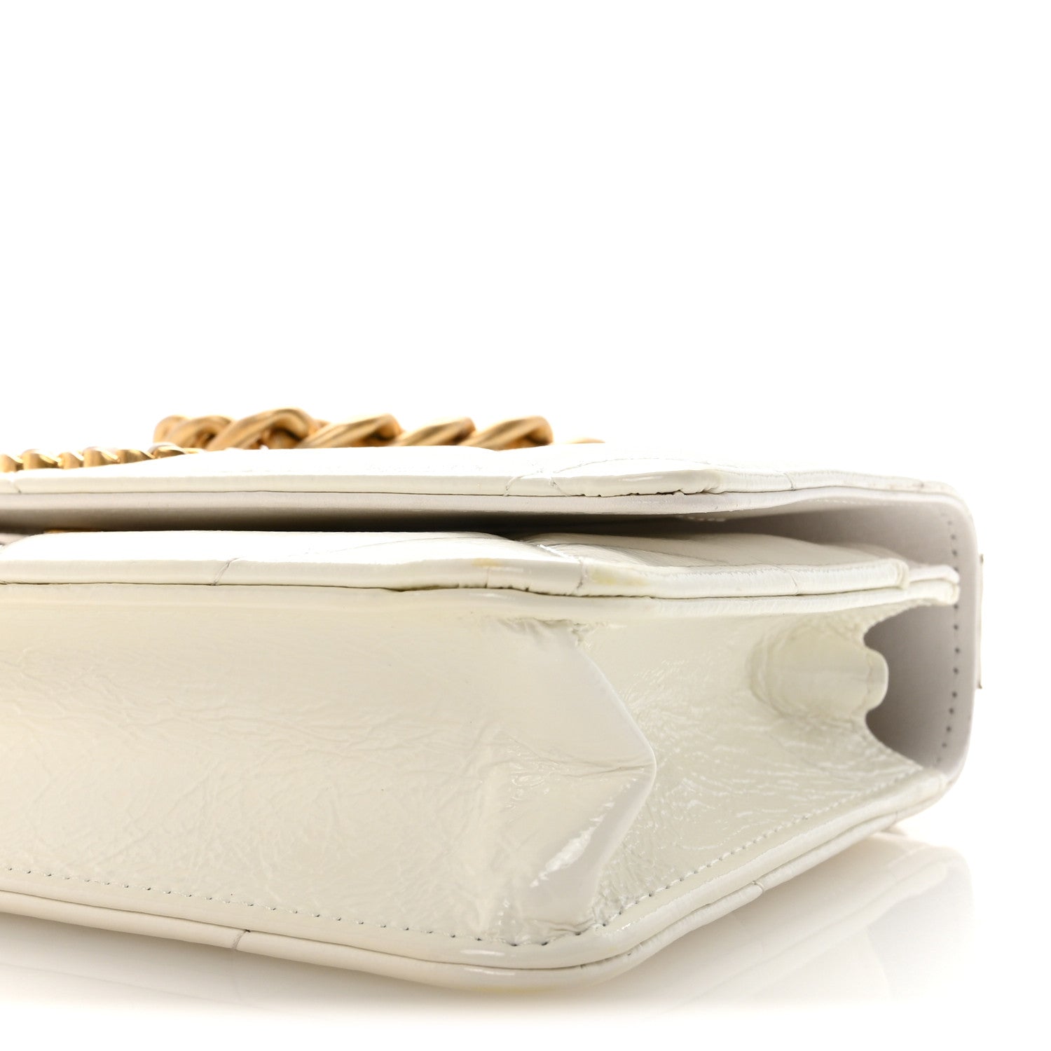 Shiny Crumpled Calfskin Quilted CHNL 19 Wallet On Chain WOC White