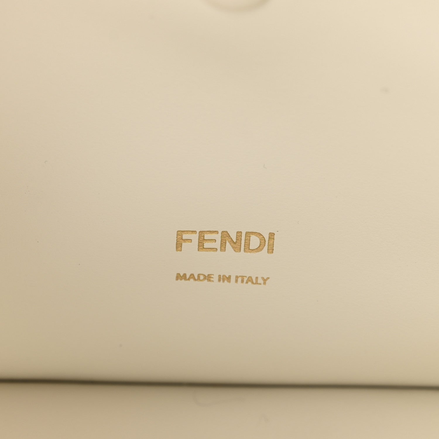 TPU FF Vitello Century F is FNDI Kan I Shoulder Bag White