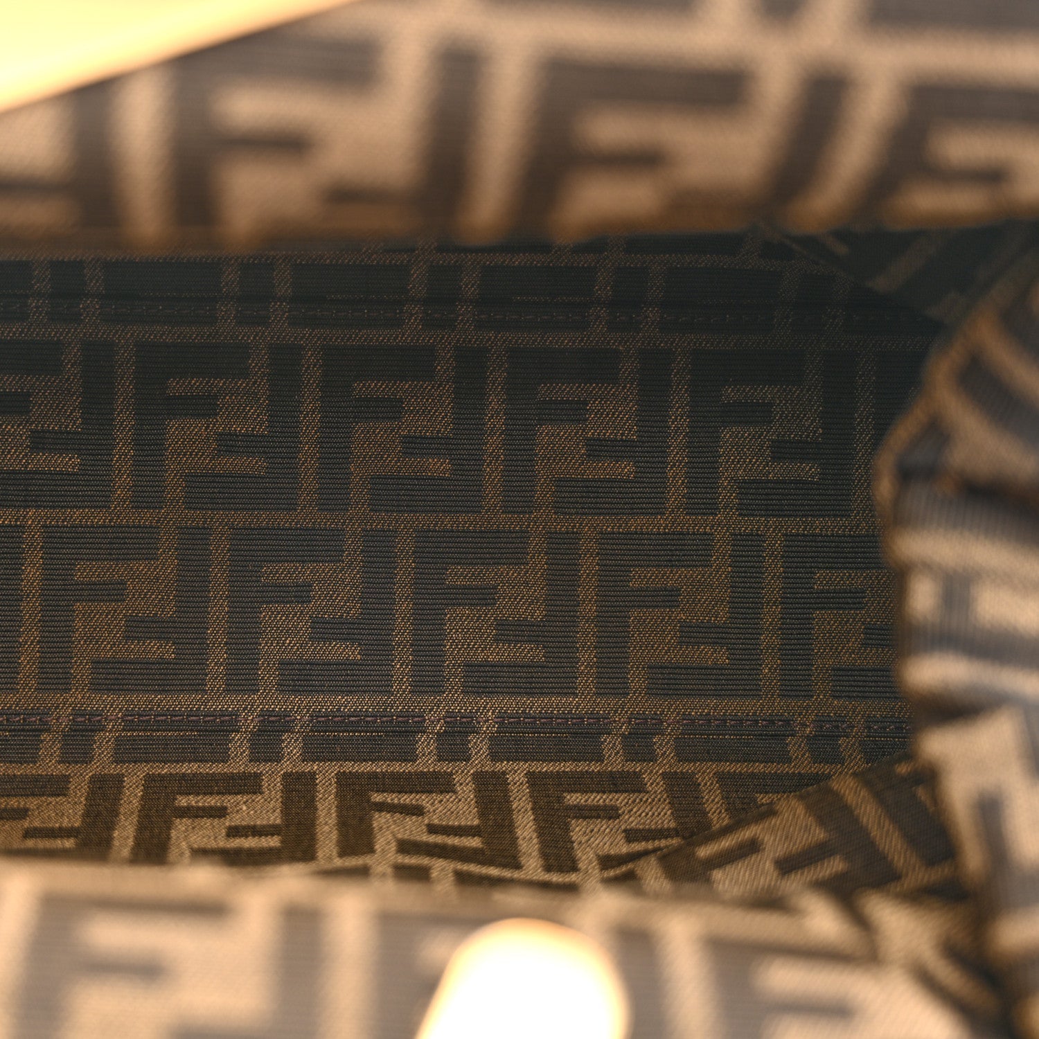 Shiny Nappa Medium FNDI First Caramello