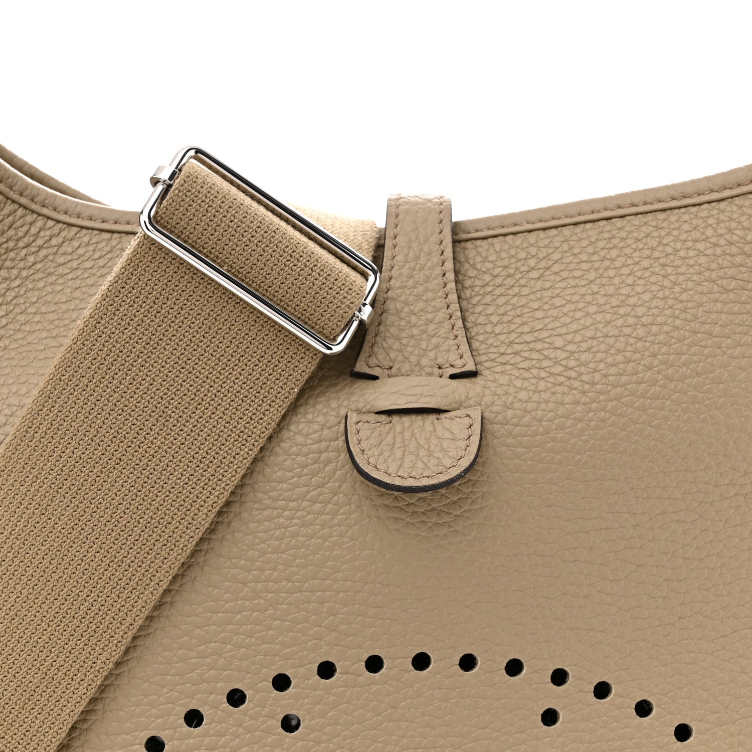 Taurillon Clemence Evelyne III PM Beige Marfa