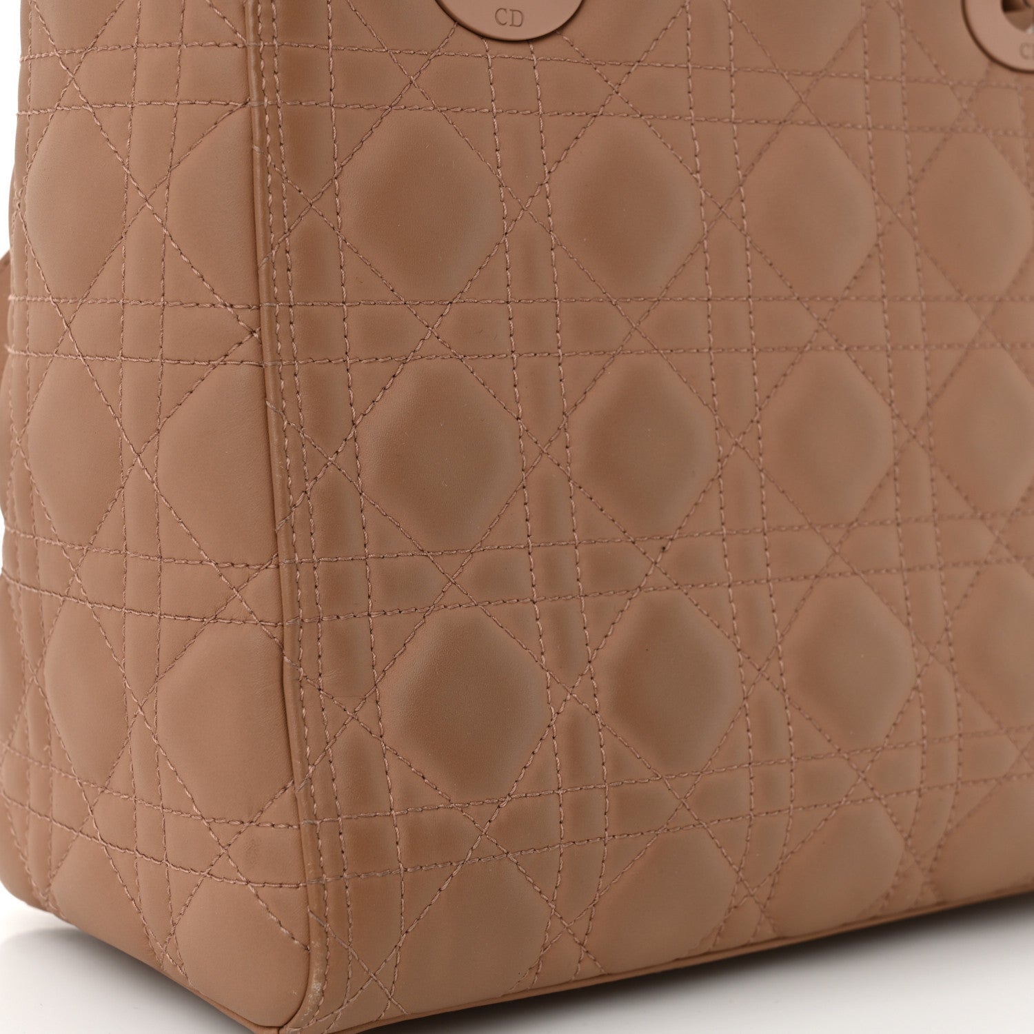 Ultra Matte Calfskin Cannage Medium Lady D1OR Beige
