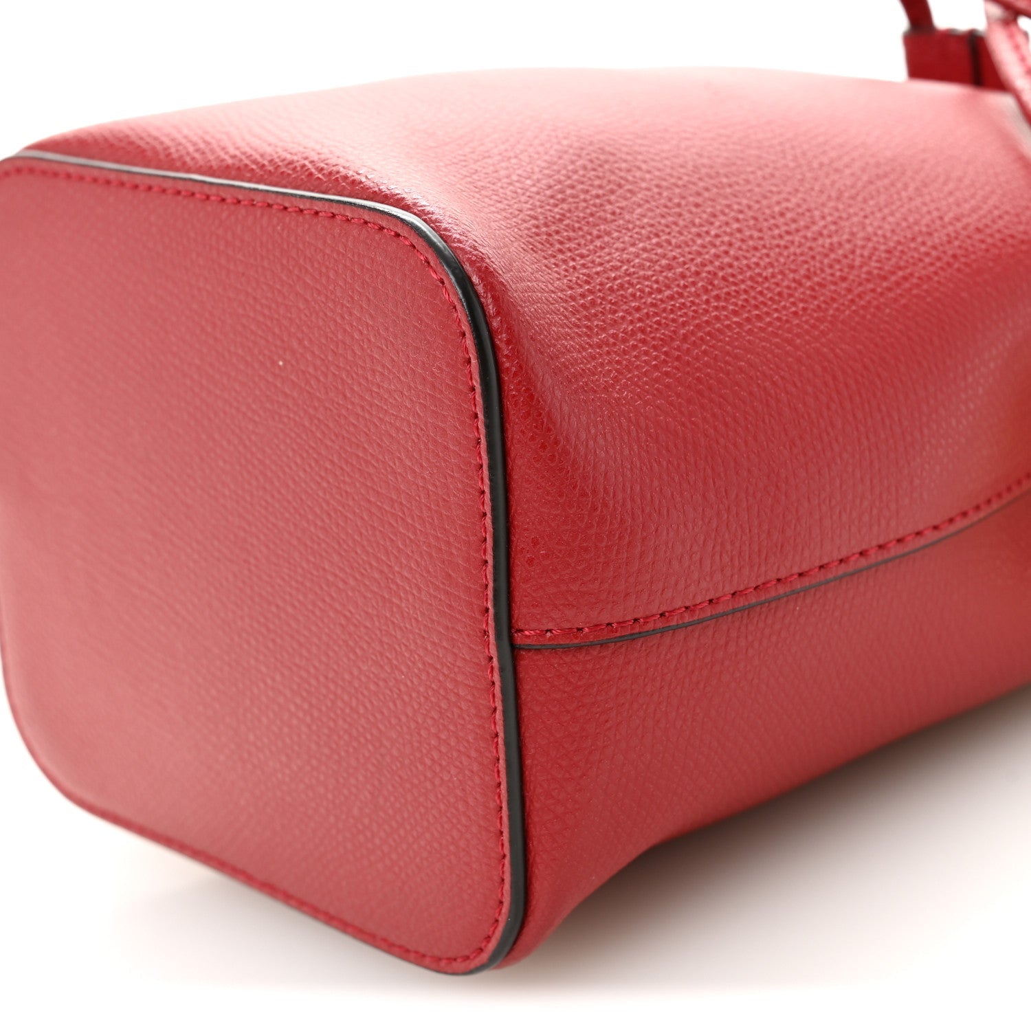 Vitello Cruise F is FNDI Mini Mon Tresor Bucket Bag Fragola