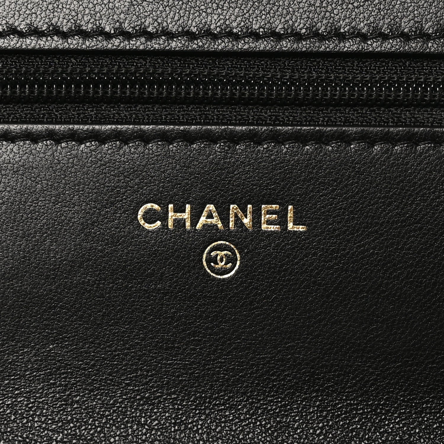 Lambskin Quilted CHNL 19 Wallet On Chain WOC Black