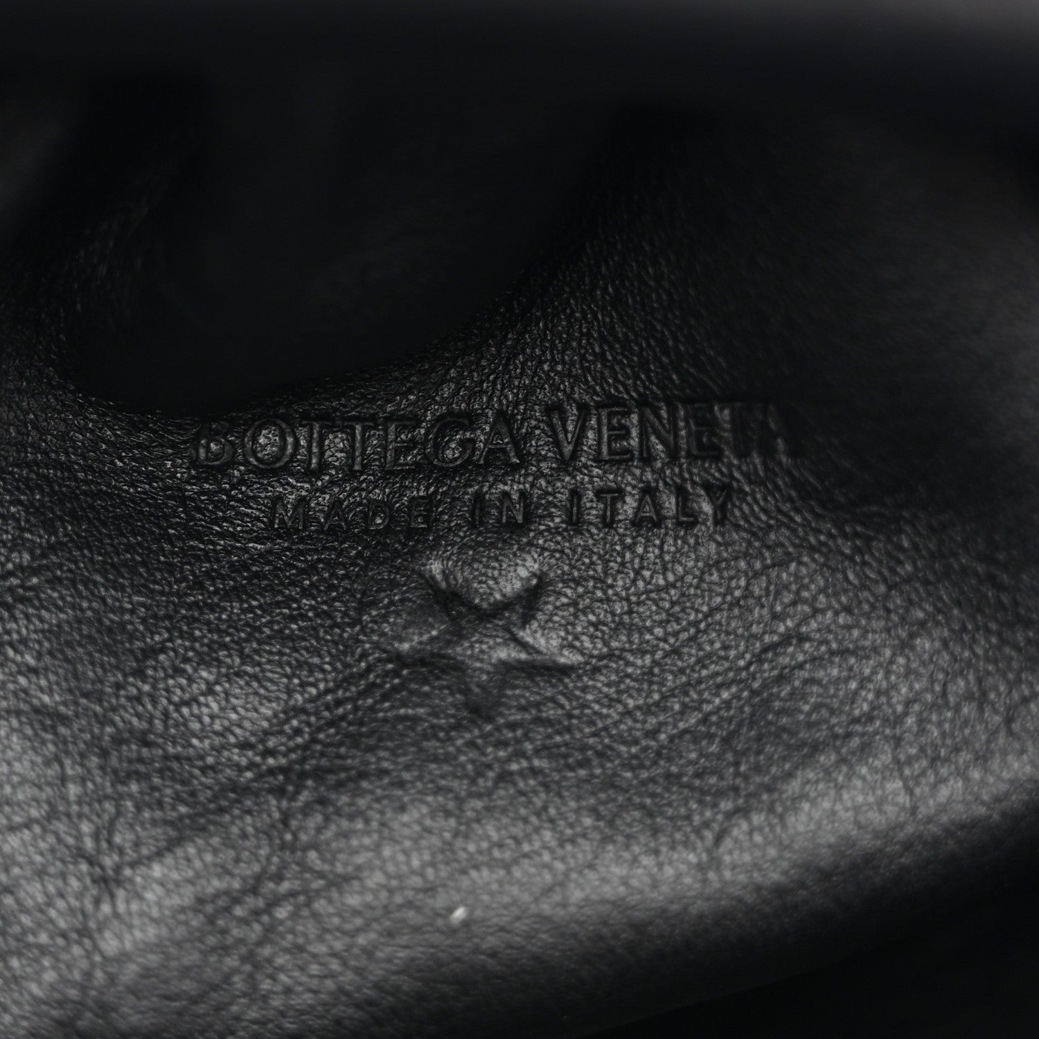 Butter Calfskin The Mini Pouch Black