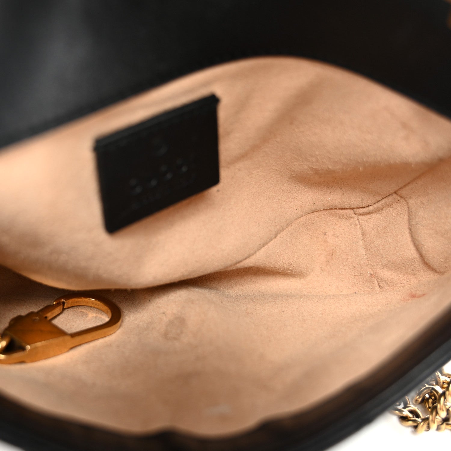 Calfskin Matelasse Super Mini GG Marmont Shoulder Bag Black