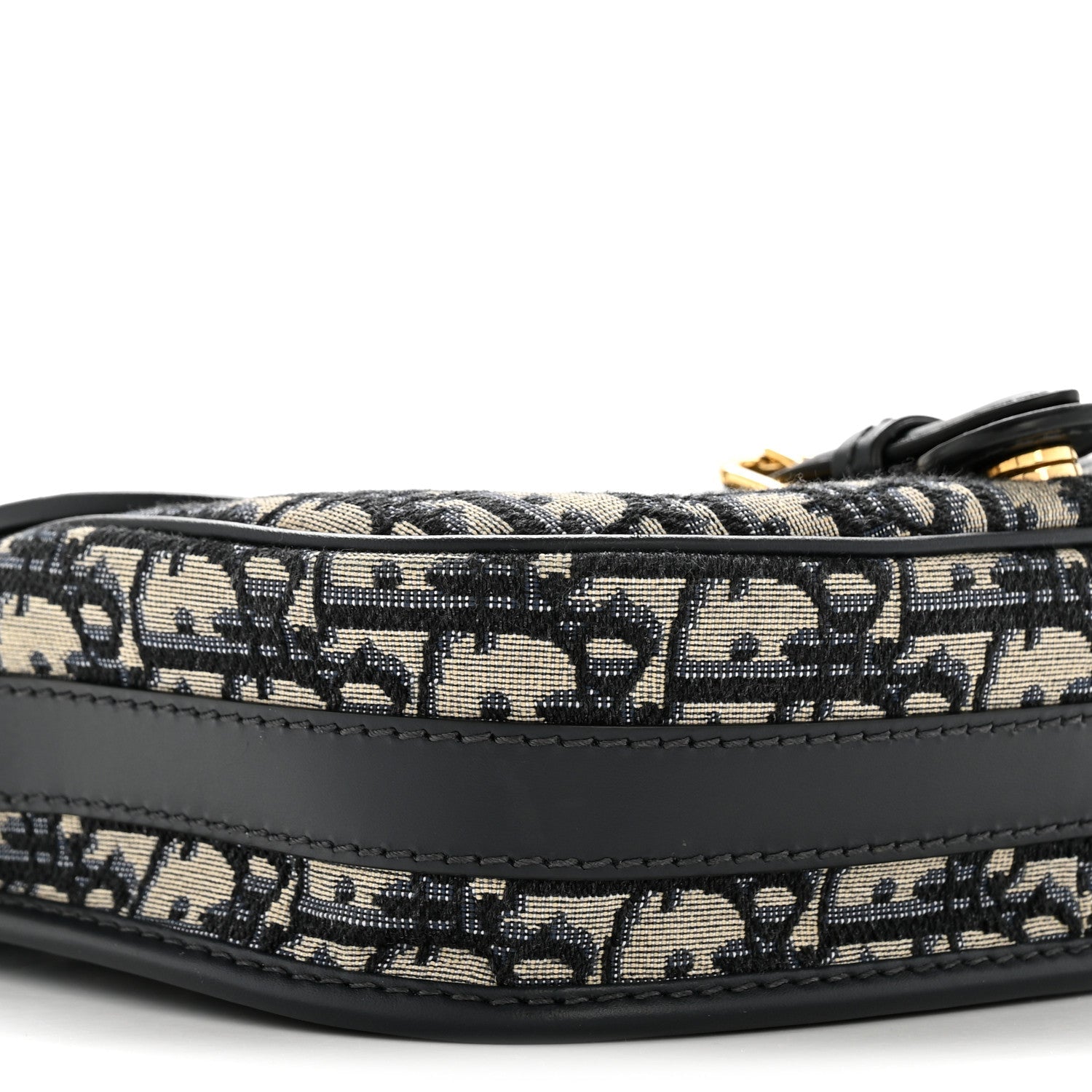 Oblique Medium Bobby Flap Blue
