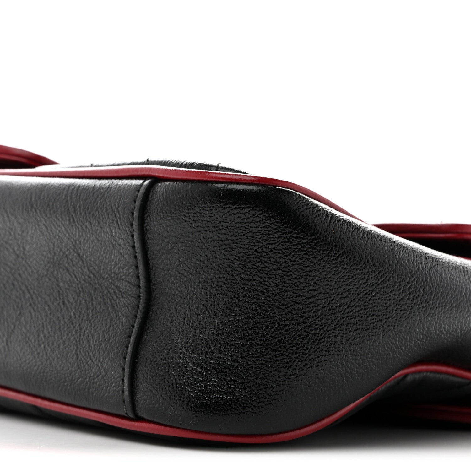 Vintage Effect Calfskin Matelasse Diagonal Small Torchon GG Marmont Shoulder Bag Black Romantic Cherry