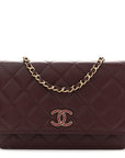 Shiny Caviar Quilted Strass Wallet On Chain WOC Bordeaux