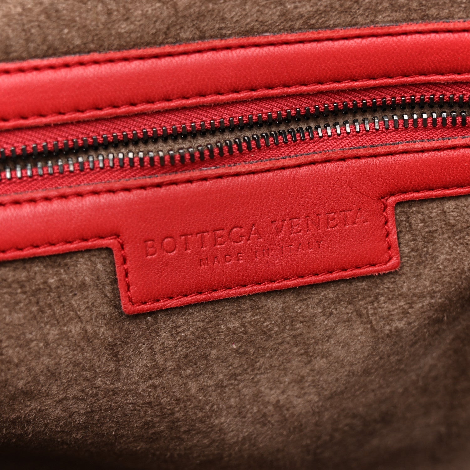Nappa Intrecciato Nodini Crossbody Messenger Red