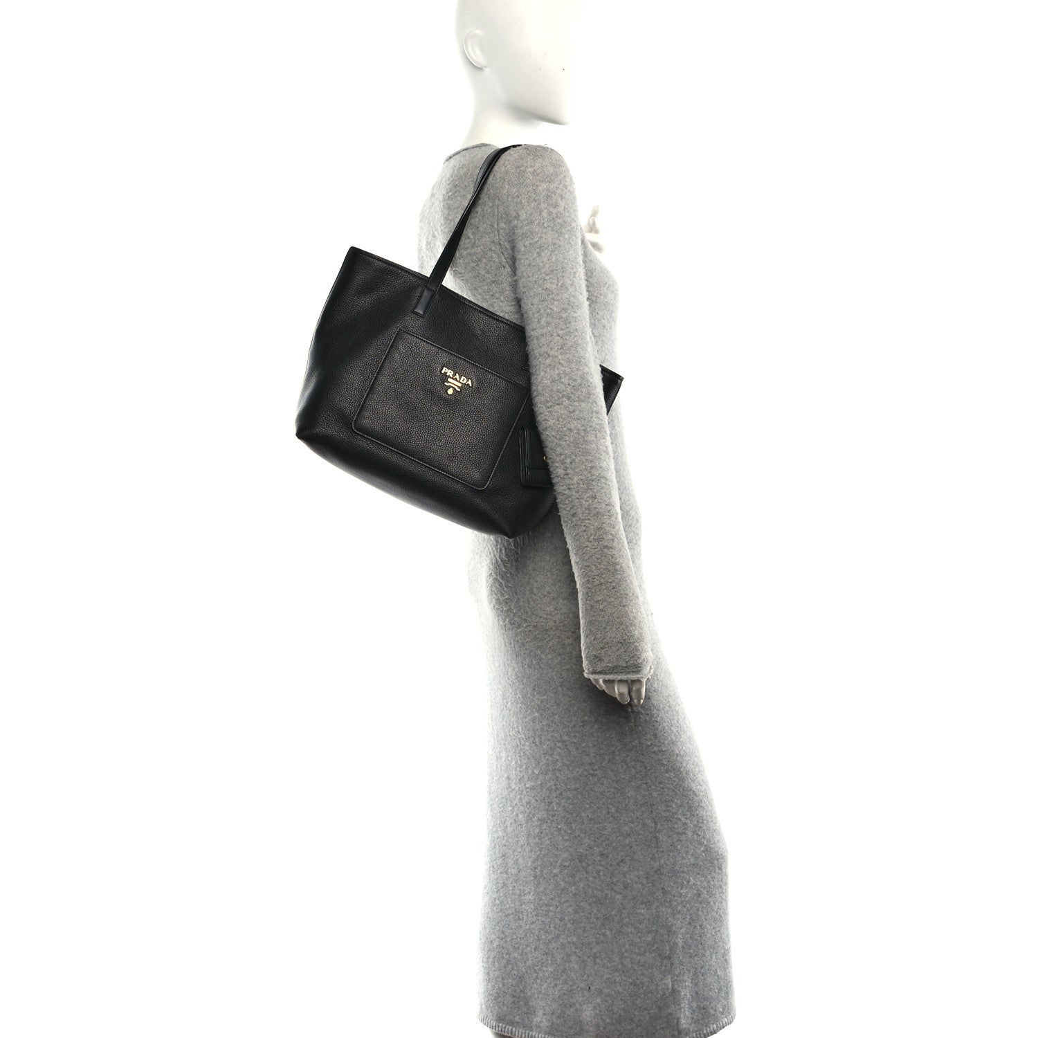Vitello Daino Pocket Shopping Tote Black