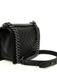 Caviar Quilted Medium Boy Flap Black